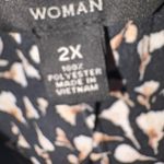 Investments NWT Caroline Signature V-Neck Size 2X Black/Tan Floral Button Front Top Photo 5