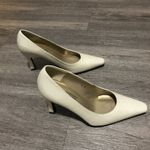 Sergio Zelcer Spanish Leather Pearl Pumps Size 5 Photo 4