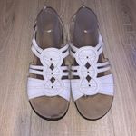 Clarks Collection by Lisa Janna ultimate comfort white sandals Photo 3