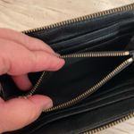 Tory Burch Zippy Wallet Photo 10