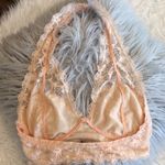 Bralette Lacy Bra Womens Small Signature EUC Photo 2