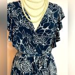 Ivanka Trump  Dress Size Small V-neck Sleeveless Fully Lined, side zipper Navy Photo 3