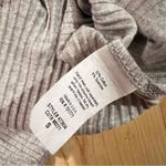 Le lis  Mock Neck Bell Sleeve Grey Bodysuit Women’s Small Photo 4