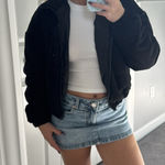 Amazon Black cropped jacket  Photo 0