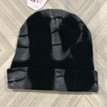 Stitch’d Women’s/Juniors Black & White Beanie Winter Hat Photo 3
