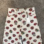 Wrangler  Read My Lips Print High Rise 652 Barrel Jean Rolling Stones 27 x 31 NWT Photo 8