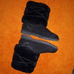 Makalu 8 Cozy Land Fur Boots In BLACK Straps & Ball Style Photo 6