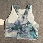 Athleta Conscious Crop Printed A-C Photo 5