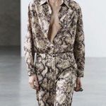 ZARA BNWT  WOMENS COLLECTION ANIMAL PRINT SHIRT Size  S Photo 4