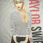 Tultex 2013 Taylor Swift Red Tour t-shirt size medium Photo 1