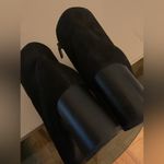 Kendall + Kylie  women black suede Chelsea heel boots size 8 Photo 5
