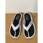 New Women’s Sport Flip Flops White size Small 6 Photo 2