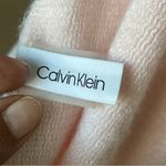 Calvin Klein  | Baby Pink Acrylic Fringe Knit Scarf Photo 3