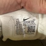 Nike   Air Max 90 SE Women's Shoes white and yellow Photo 3