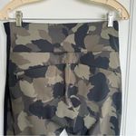 Athleta  • Essex Camo Hybrid Tight legging pant green black hiking outdoor active Photo 11