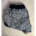 Lululemon Women's Hotty Hot Shorts 6 Paisley Running Yoga Black Photo 9