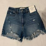 Abercrombie & Fitch NEW  4" high rise Mom  Shorts Photo 0