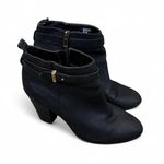 Ann Taylor - Women's Black Leather Ankle Boots - Size 6.5- Zip Heels Photo 0