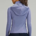 Lululemon NWT  rain repellent run jacket running peri purple size 2 Photo 1