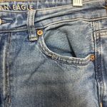 American Eagle  Mom Jeans Size 8 Short Photo 3