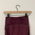 Lululemon Wunder Under 28” Flocked Velvet Tight Leggings Size 4 Maroon Burgundy Photo 6