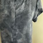 Vera Wang Women's Simply  Shirred Neck Blouse. Blue Tie Dye. Button. Soft. Sz: S Photo 12