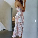 Hello Molly Selfie Leslie | Ladies Night Floral Dress Photo 4