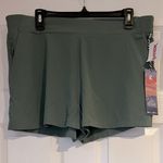 Kyodan  X-Large Activewear Shorts Flat‎ Front Pockets  Green Women’s Size Large Photo 0