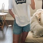 Levi’s Oversized White T-shirt Photo 0