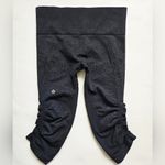 Lululemon Ebb To Street Crop 21"Black Photo 5