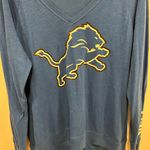 PINK - Victoria's Secret Victoria’s Secret pink Blue Detroit lions Long Sleeve V-Neck Top with Lion Logo Photo 2