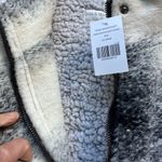 Mia & Tees Plaid Sherpa Paper Store Vest Size XL New w/ tags Black Photo 3