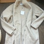 L'Academie L’Acadmie Coat Photo 2