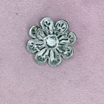 429. Filigree Daisy Flower Silvertone Pink Floral Brooch Silver Photo 1