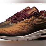 Nike Air Max 1 QS Metallic Bronze Burgundy WMNS Size 8 Rare 859544‑900 Shoes GUC Photo 2