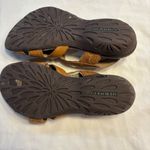 Merrell Women's  Bassoon Tan Leather Strappy Open Toe Buckle Sandals Size 8 Photo 5