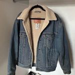 Levi's  denim sherpa trucker jacket Photo 0