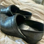 Dansko ‎ nursing shoes Photo 3