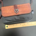 Brighton Vintage  Crossbody Bag‎ Organizer Leather Heart Accent Brown Black Woven Photo 14