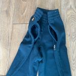 Reebok women blue Joggers Photo 4