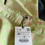 ZARA NWT  FLORAL BLOGGERS FAV NEON GREEN AND PINK FRAYED HEM JEANS Photo 6