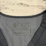 FIGS Casma 3 Pocket Women's V-Neck Scrub Top Gray Small Short Sleeve Workwear Photo 1