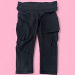 Lululemon Womens Stretch Black Capri Ruched Leggings
Zip Pocket Photo 1
