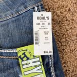 Hydraulic ‎ Medium Wash Embroidered Pockets Low Rise Denim Jean Shorts 11/12 NEW Photo 4