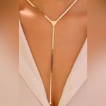 Elegant Gold Lariat Necklace Photo 1