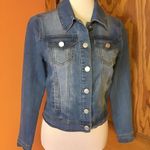 Dollhouse faded cropped jean jacket Photo 8