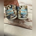 Toms BUTTERFLY COMFORT SLIP ON SHOES Photo 2