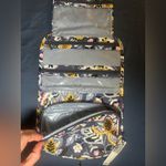 Vera Bradley NWT Floral Cosmetic Bag, Medium Travel Organizer Photo 5