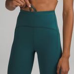 Lululemon NWT Swift Speed High-Rise Tight 28"
Brushed Luxtreme Photo 3
