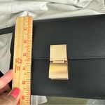 Boutique Black Gold Flap Flat Clasp Crossbody Bag Photo 6